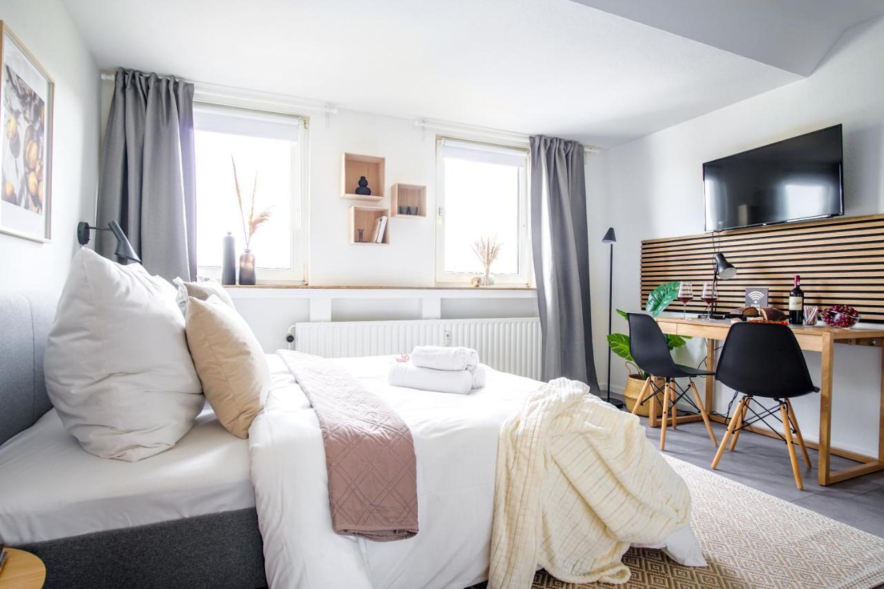 Homefy Studio Sky - Free Parking - Elevator - Desk - Netflix 埃森 外观 照片